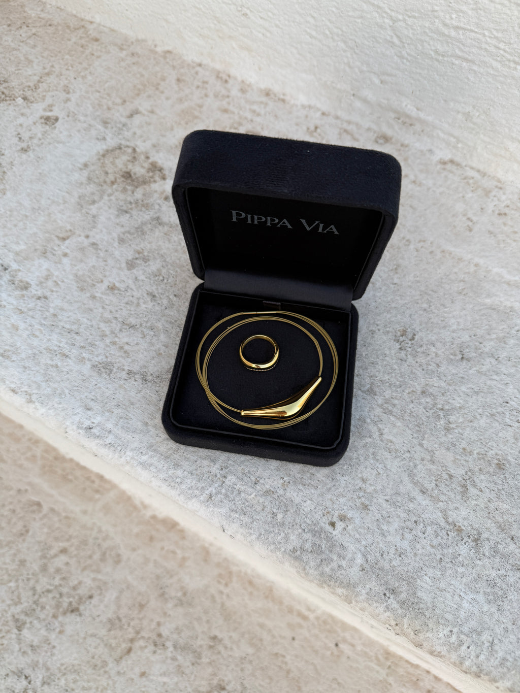 Audrey - Contour Necklace